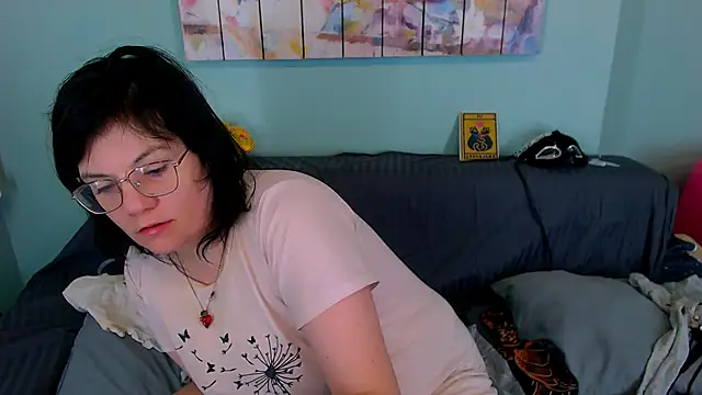 Snapshot of EverlyRays chatting on 03-09-26, 11:36 EverlyRays online show from 03-09-26, 11:36