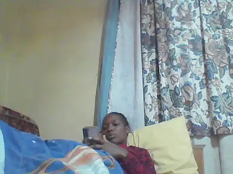 Smillie prety online show from 06-14-26, 03:41