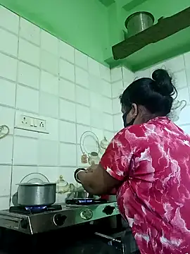 Snapshot of sematomar chatting on 01-26-25, 04:09 sematomar online show from 01-26-25, 04:09