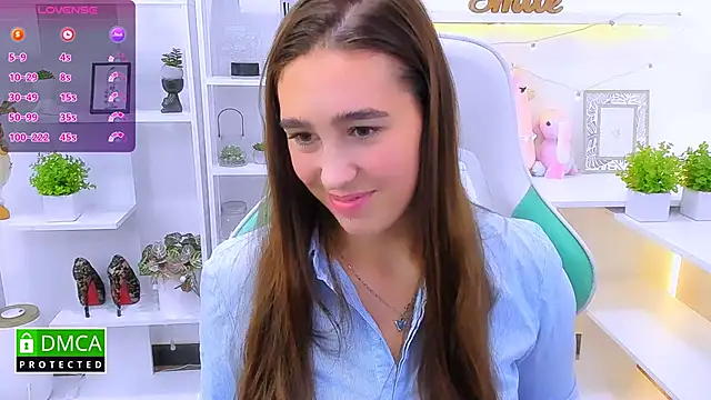  Eliizabeth  online show from 09-21-25, 09:49