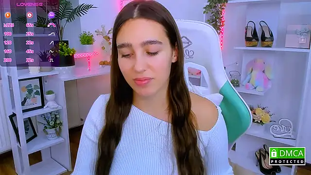  Eliizabeth  online show from 12-17-25, 09:32