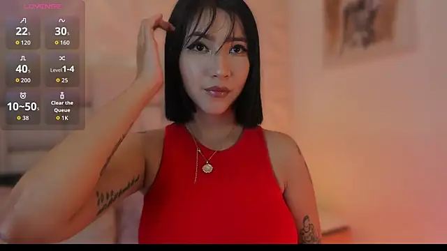 emma woods  online show from 10-06-25, 08:28