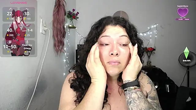 Snapshot of Madyson_ho chatting on 10-07-25, 05:04 Madyson ho online show from 10-07-25, 05:04