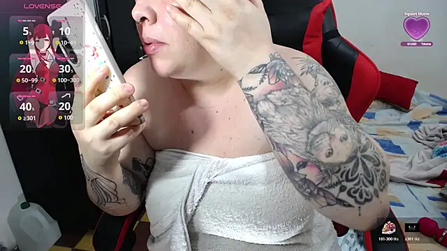 Snapshot of Madyson_ho chatting on 03-23-26, 05:00 Madyson ho online show from 03-23-26, 05:00