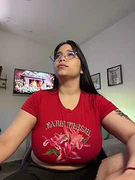 tati reyess online show from 03-30-26, 01:01