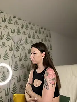 Snapshot of Marie_Diaze chatting on 12-03-24, 05:09 Marie Diaze online show from 12-03-24, 05:09