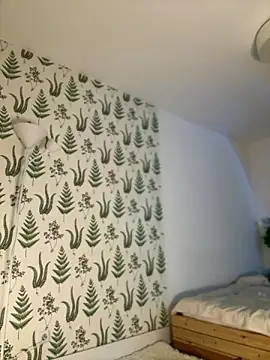 Snapshot of Marie_Diaze chatting on 12-07-24, 08:44 Marie Diaze online show from 12-07-24, 08:44