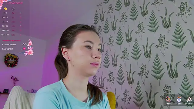 Snapshot of Marie_Diaze chatting on 01-15-25, 05:19 Marie Diaze online show from 01-15-25, 05:19