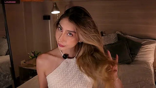 lua ferch   online show from 06-18-26, 01:04