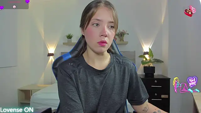 Snapshot of nataly_rodri chatting on 02-15-26, 01:57 nataly rodri online show from 02-15-26, 01:57