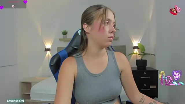 Snapshot of nataly_rodri chatting on 02-22-26, 02:02 nataly rodri online show from 02-22-26, 02:02