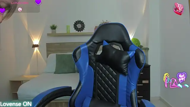 Snapshot of nataly_rodri chatting on 02-26-26, 02:10 nataly rodri online show from 02-26-26, 02:10