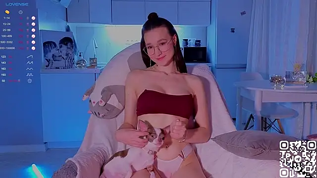 Snapshot of shey1i chatting on 12-14-24, 09:13 shey1i online show from 12-14-24, 09:13