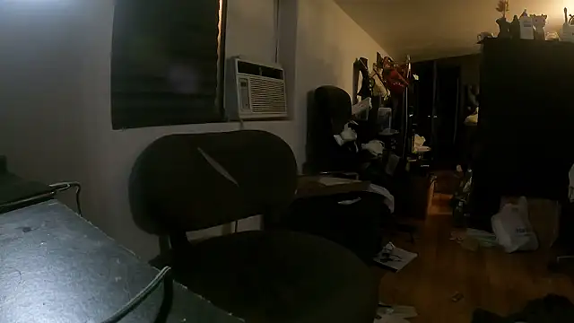 Snapshot of leanjamesdean chatting on 12-31-24, 03:01 leanjamesdean online show from 12-31-24, 03:01