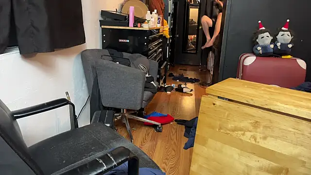 leanjamesdean online show from 12-19-25, 01:34