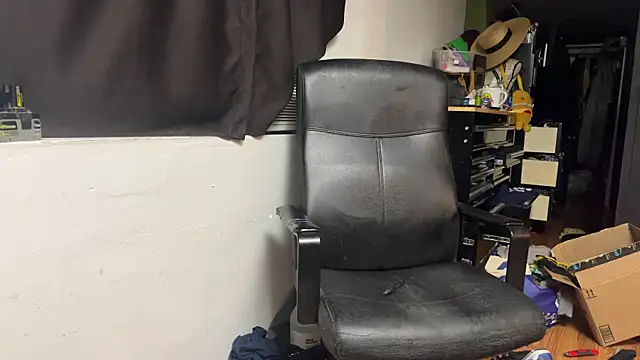 Snapshot of leanjamesdean chatting on 04-19-26, 04:34 leanjamesdean online show from 04-19-26, 04:34