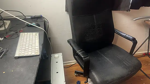 leanjamesdean online show from 06-18-26, 03:38