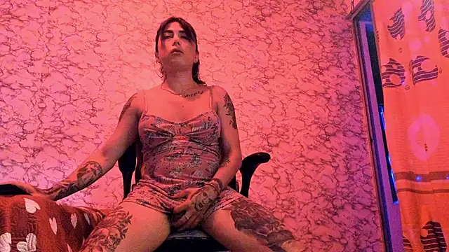 missdirtyhot  online show from 12-11-24, 05:00