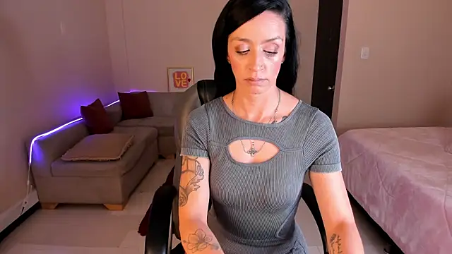 Kristen Garner online show from 05-04-26, 08:16