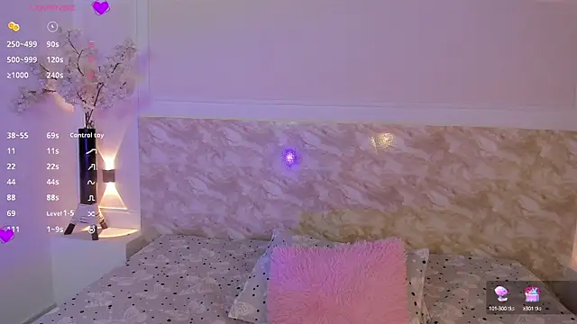 EmilyEvans7 online show from 12-14-24, 08:08