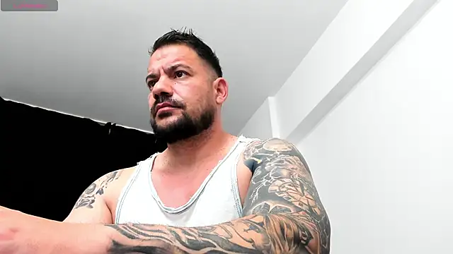 musclemonster31 online show from 10-19-25, 08:09