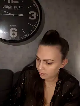 Snapshot of LEAsquirt91 chatting on 01-21-25, 08:54 LEAsquirt91 online show from 01-21-25, 08:54