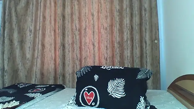 Snapshot of PussyEvely chatting on 09-18-25, 06:26 PussyEvely online show from 09-18-25, 06:26