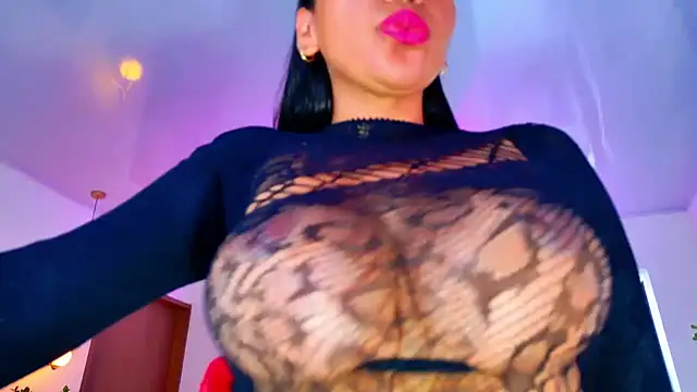 SQUIRT4UMEGAN online show from 05-10-26, 07:08