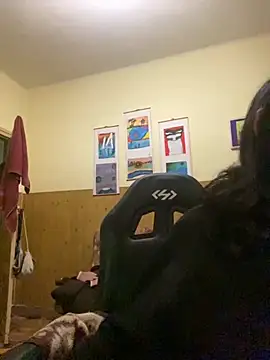 Snapshot of calliemaggotbone chatting on 11-04-25, 04:44 calliemaggotbone online show from 11-04-25, 04:44