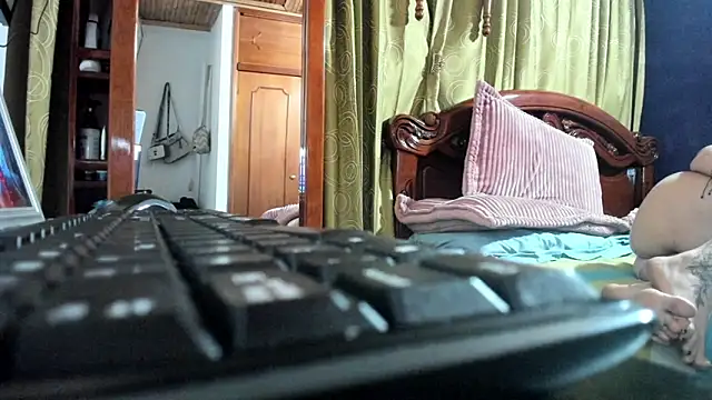  BrendaMichel  online show from 05-02-26, 06:07