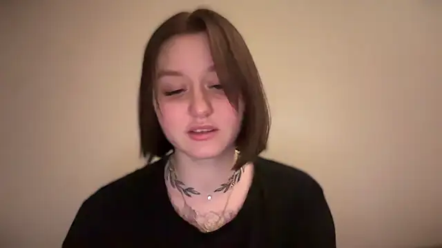 Snapshot of Isabel-Bailey chatting on 01-19-25, 09:02 Isabel-Bailey online show from 01-19-25, 09:02