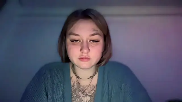 Snapshot of Isabel-Bailey chatting on 10-28-25, 09:06 Isabel-Bailey online show from 10-28-25, 09:06