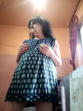 Lovely Lori online show from 10-17-25, 05:32