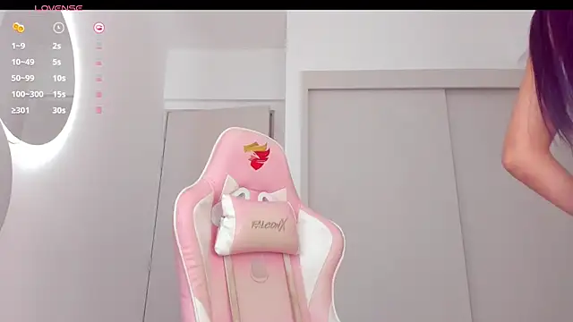 mia yourmommy online show from 12-07-24, 12:41