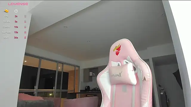 mia yourmommy online show from 01-22-25, 07:03