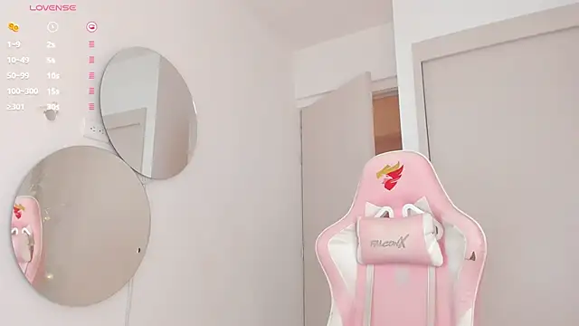 mia yourmommy online show from 03-21-25, 01:56