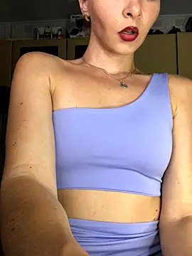 Snapshot of Kristina03 chatting on 10-09-25, 08:40 Kristina03 online show from 10-09-25, 08:40