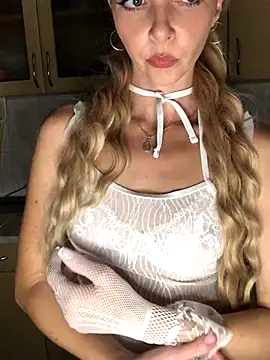 Snapshot of Kristina03 chatting on 11-01-25, 10:23 Kristina03 online show from 11-01-25, 10:23