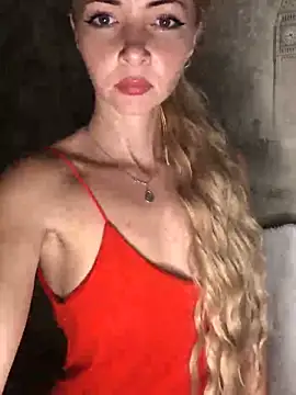 Snapshot of Kristina03 chatting on 11-02-25, 08:33 Kristina03 online show from 11-02-25, 08:33