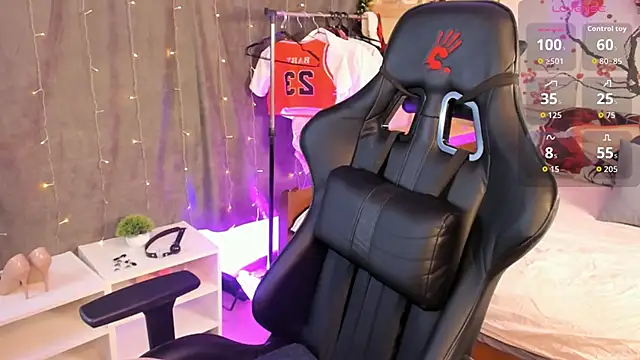 Snapshot of Michel_Momsen chatting on 02-20-26, 12:38 Michel Momsen online show from 02-20-26, 12:38