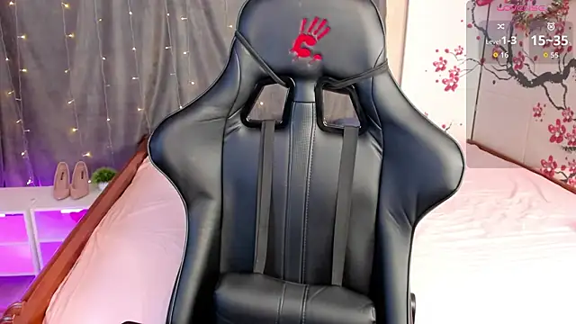 Snapshot of Michel_Momsen chatting on 03-30-26, 12:06 Michel Momsen online show from 03-30-26, 12:06