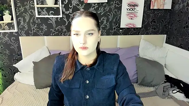 Snapshot of SofiaLovelyC chatting on 05-05-26, 06:10 SofiaLovelyC online show from 05-05-26, 06:10
