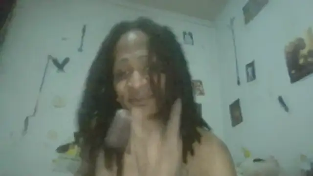 Snapshot of paradisejas chatting on 03-12-26, 02:56 paradisejas online show from 03-12-26, 02:56