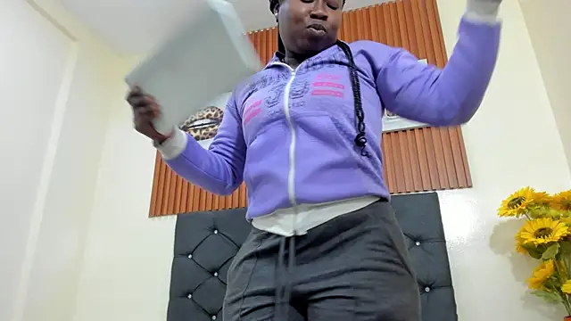 Cristale69 online show from 09-27-25, 02:49