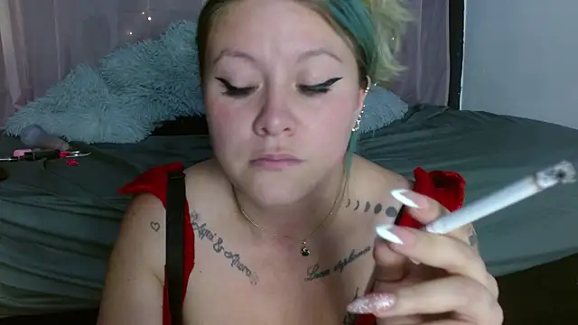 Snapshot of miley_jensen chatting on 12-27-24, 07:40 miley jensen online show from 12-27-24, 07:40
