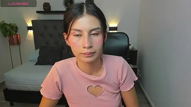 emily villamil online show from 12-17-24, 07:48