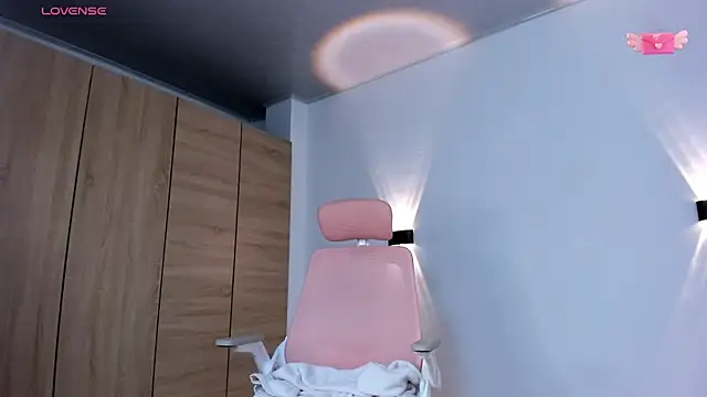 emily villamil online show from 02-28-25, 11:56