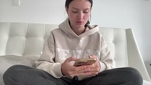 mariemelissah online show from 12-15-25, 08:18