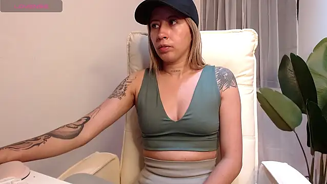 marthina thompsson online show from 06-30-26, 01:01
