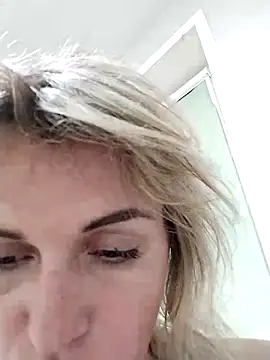 Snapshot of Linda_Gregory chatting on 10-23-25, 08:18 Linda Gregory online show from 10-23-25, 08:18